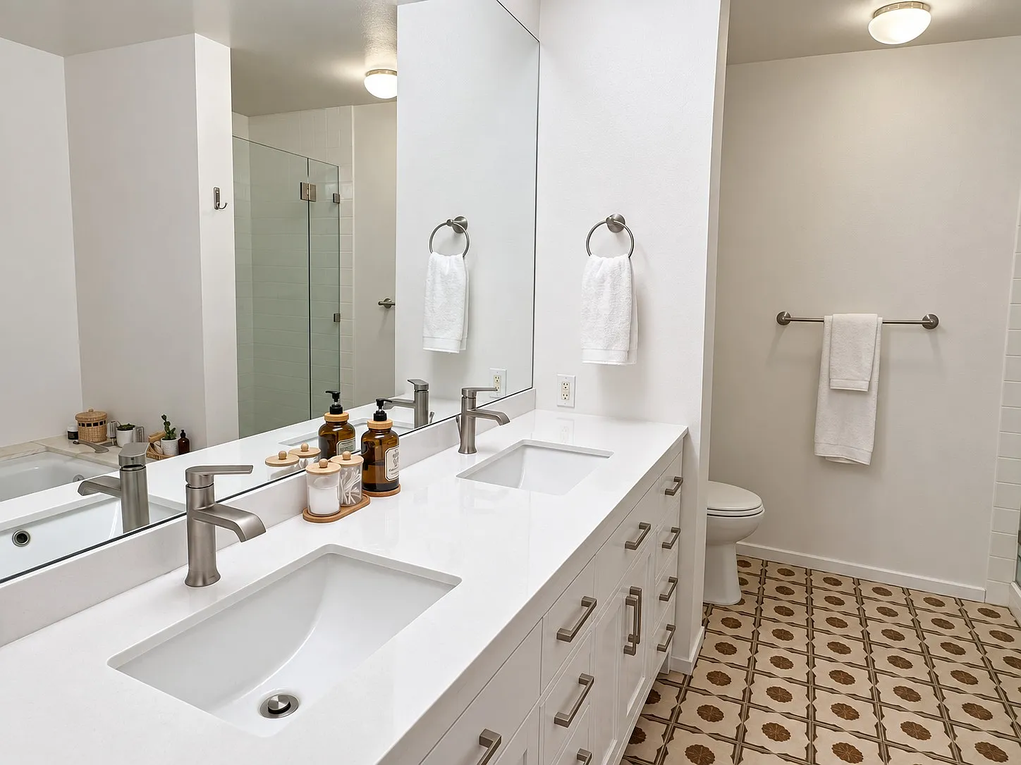 2 bed, 1490 sqft, $9,000 — Photo 2