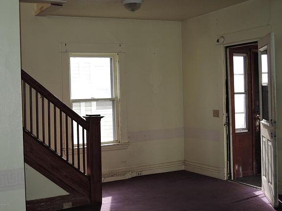 5th image of 455 Egleston Ave