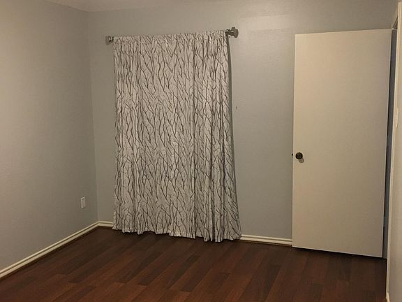 3rd image of 3925 Hearthstone Dr