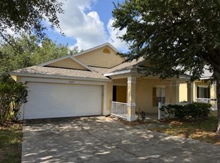 1028 Longville Cir, Tavares, FL 32778