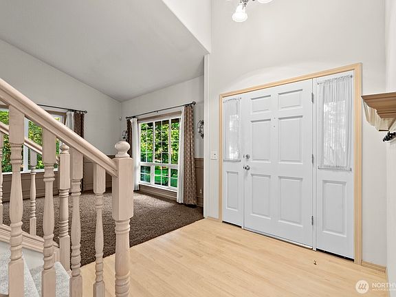 5th image of 1309 32nd Street Ct NW