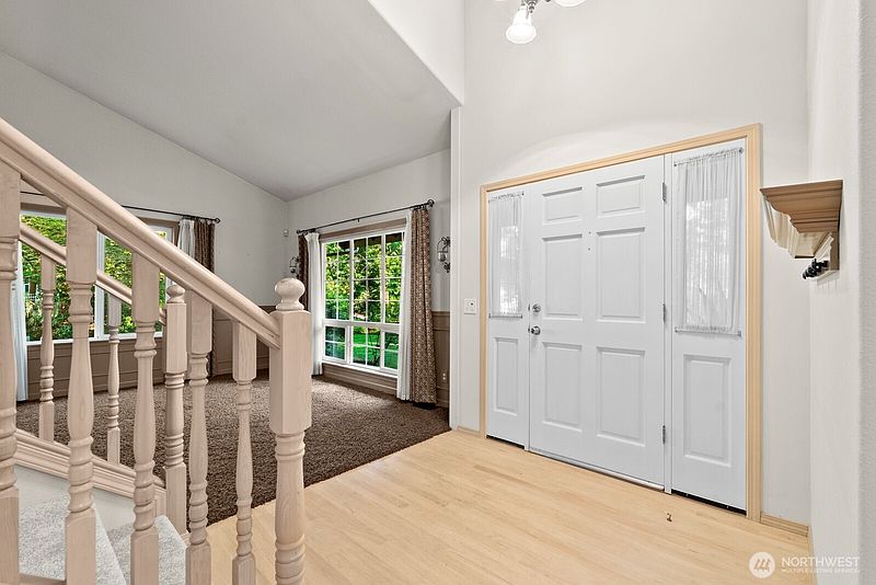 5th image of 1309 32nd Street Ct NW