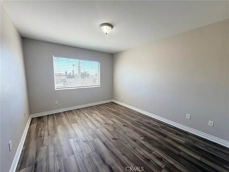 215 N Spruce Ave — Photo 5