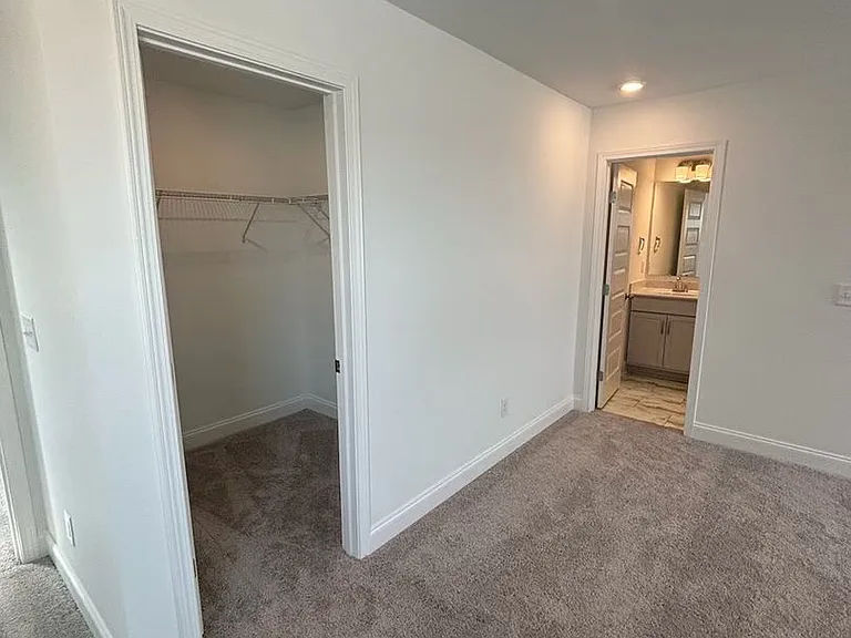 977 Nance Ln — Photo 38