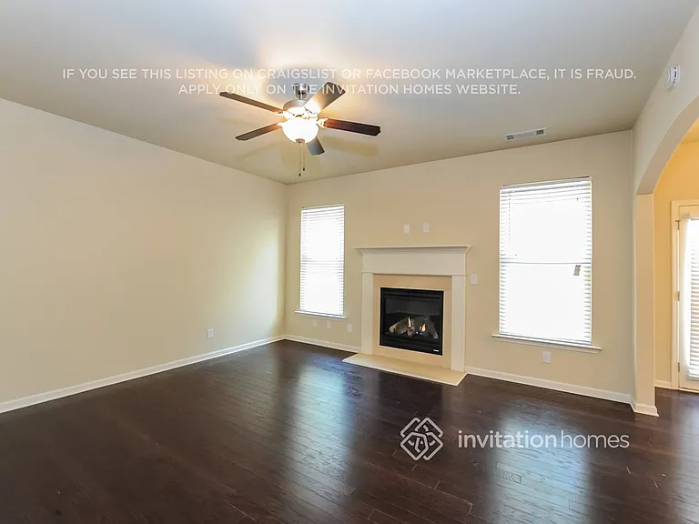 208 Manous Way — Photo 2