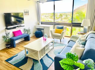 501 Hahaione St APT 8F, Honolulu, HI 96825