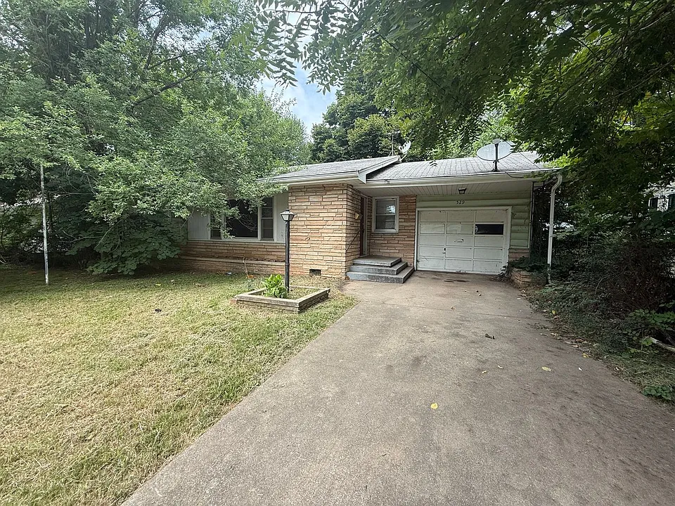 529 W Normal St