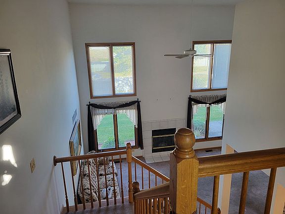 3rd image of 18225 Hummingbird Dr