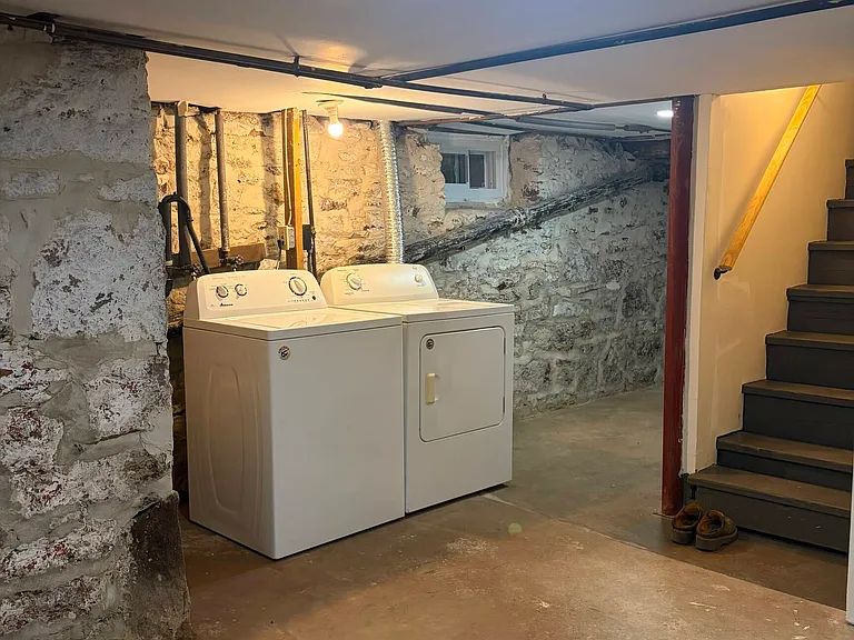 133 Sherman Ave — Photo 6
