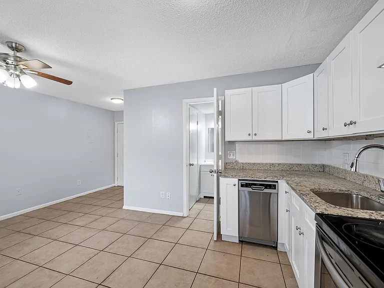 5113 N Nebraska Ave — Photo 26