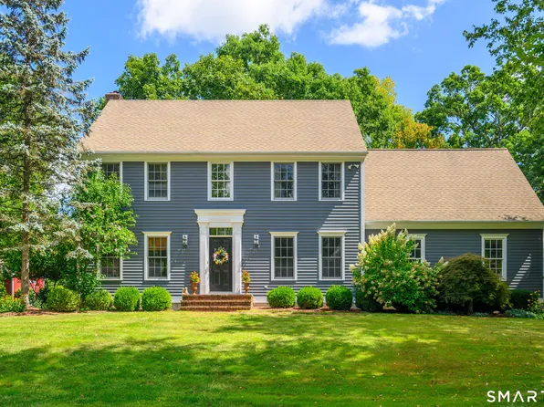 21 Phyllis Lane, Newtown, CT 06470