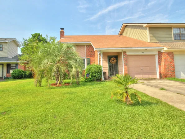 7789 McKnight St, North Charleston, SC 29418