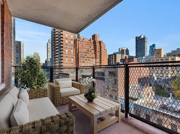 444 E 84th St APT 9C, New York, NY 10028