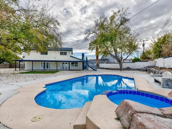 2670 Palma Vista Ave, Las Vegas, NV 89121