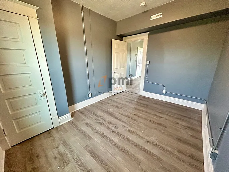 416 E 9th St #2 — Photo 13