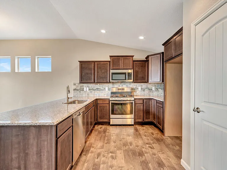 4275 Hessite Loop — Photo 6