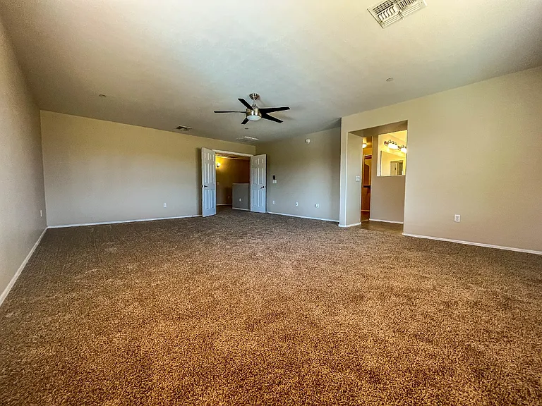 853 W Calle Barbitas — Photo 29