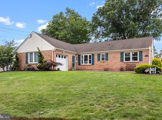 1906 Palomino Dr, Warrington, PA 18976