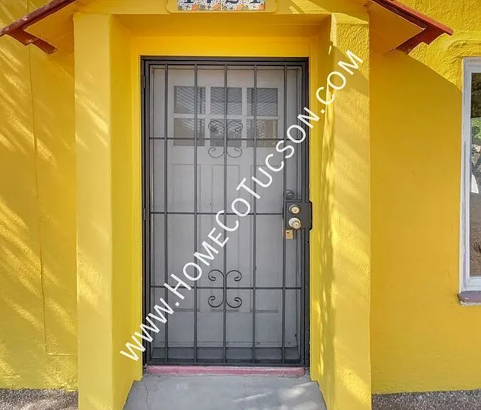 1721 E Adelaide Dr — Photo 4