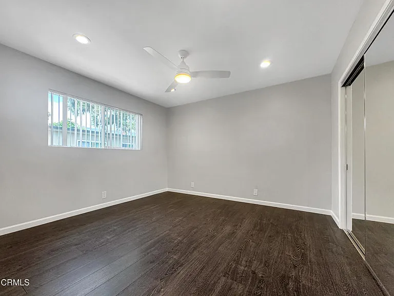580 N Los Robles Ave #11 — Photo 14