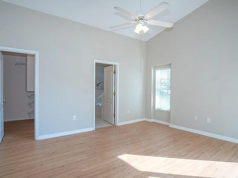 10815 Lakeside Vista Dr — Photo 26