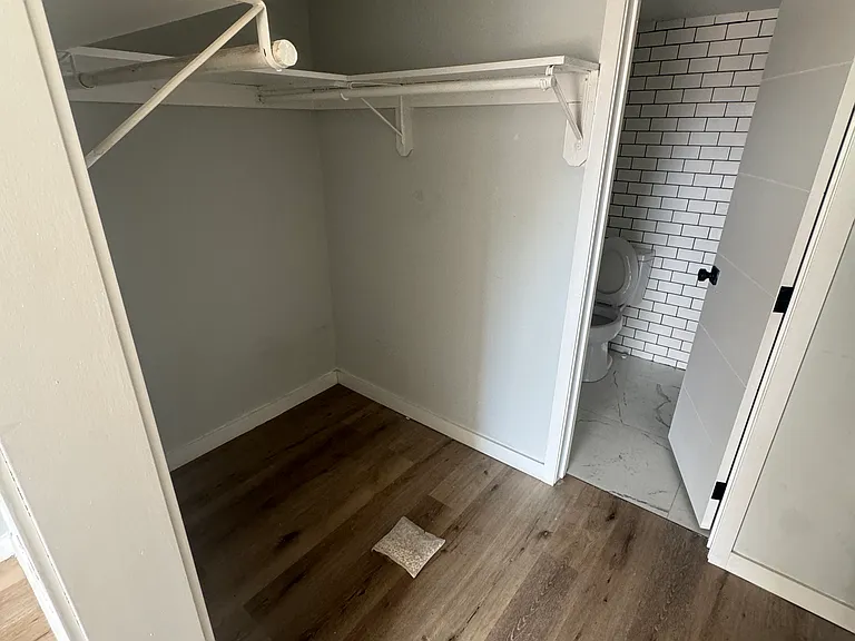 488 NE 18th Ave #205 — Photo 8