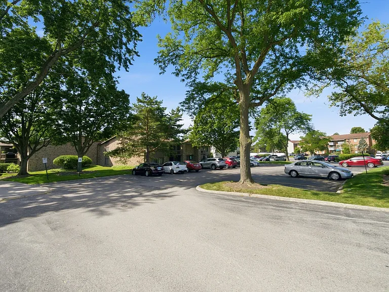 1100 E Randville Dr #203 — Photo 21