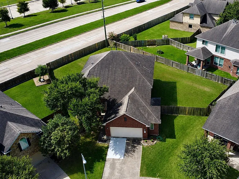 24907 Diamond Ranch Dr — Photo 13