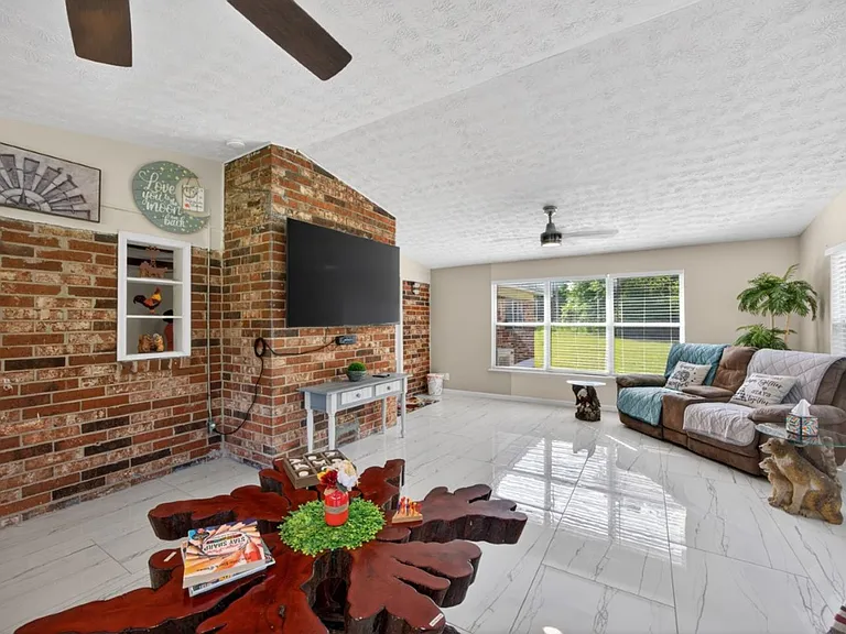 3627 County Road 218 — Photo 17