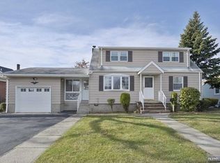 360 Mola Blvd, Elmwood Park, NJ 07407