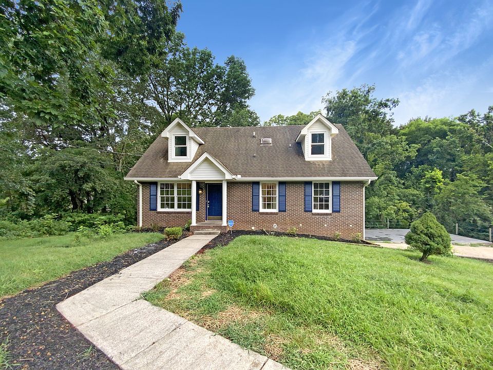 1st image of 407 Warren Cir
