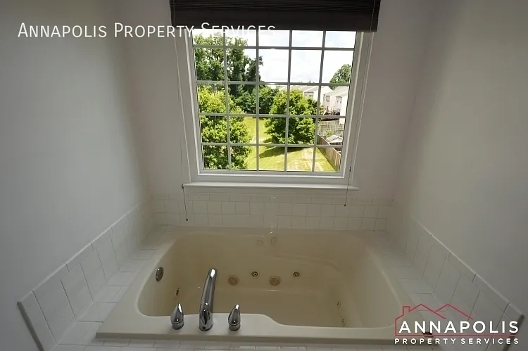 1016 Meandering Way — Photo 13
