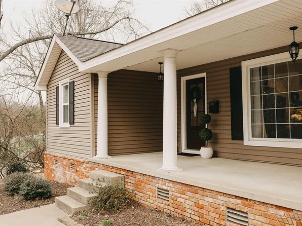 5812 N Locust St, N Little Rock, AR 72116