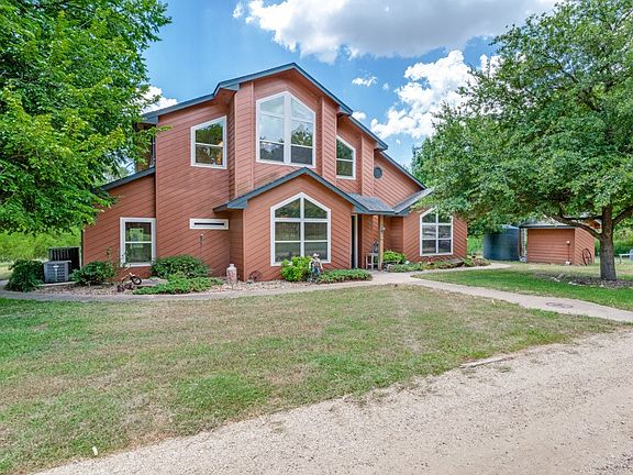 3rd image of 2396 Riverside Dr