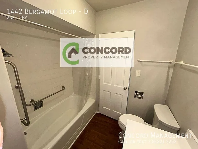 1442 Bergamot Loop #D — Photo 11