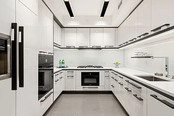 Rented by Compass | media 21