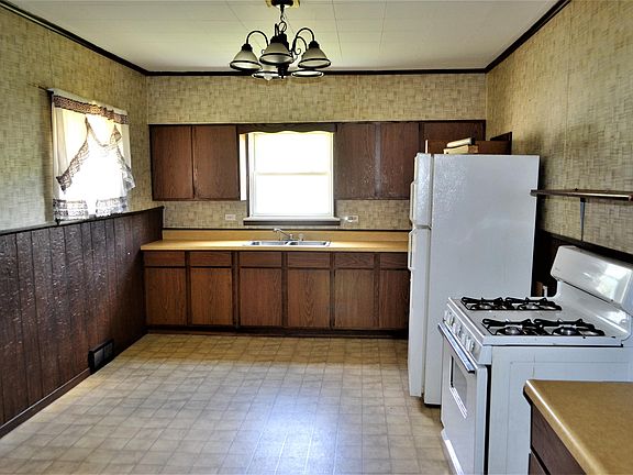 3rd image of 1110 Ford Ave