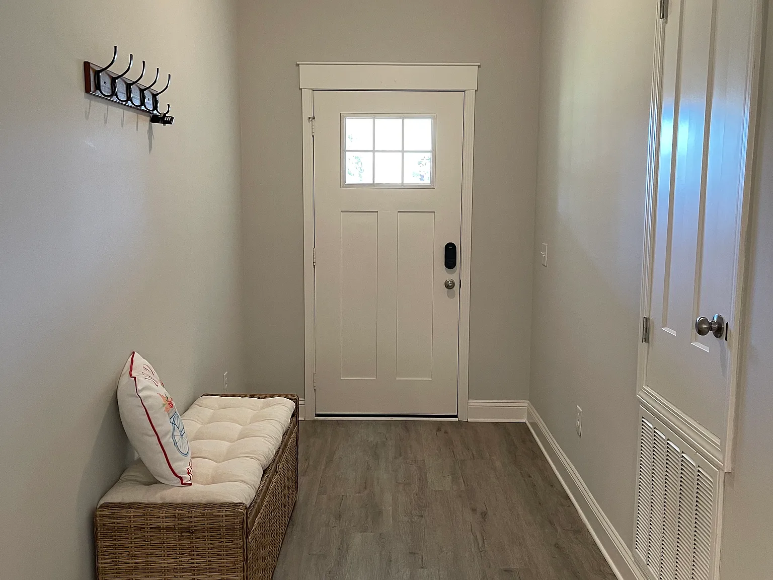 3 bed, 1614 sqft, $3,500 — Photo 4