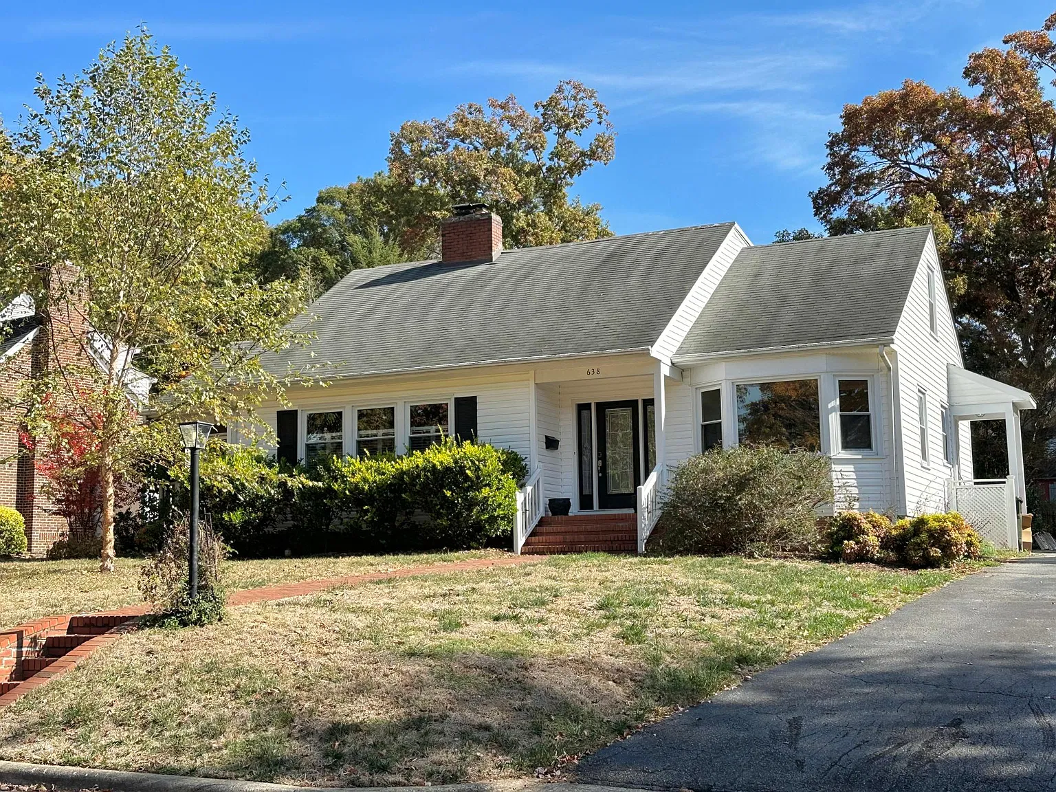 3 bed, 2110 sqft, $2,500 — Photo 2