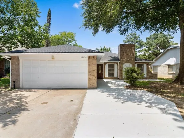 18626 Spinney Drive, Cypress, TX 77433