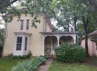 728 Rhode Island St APT 4, Lawrence, KS 66044