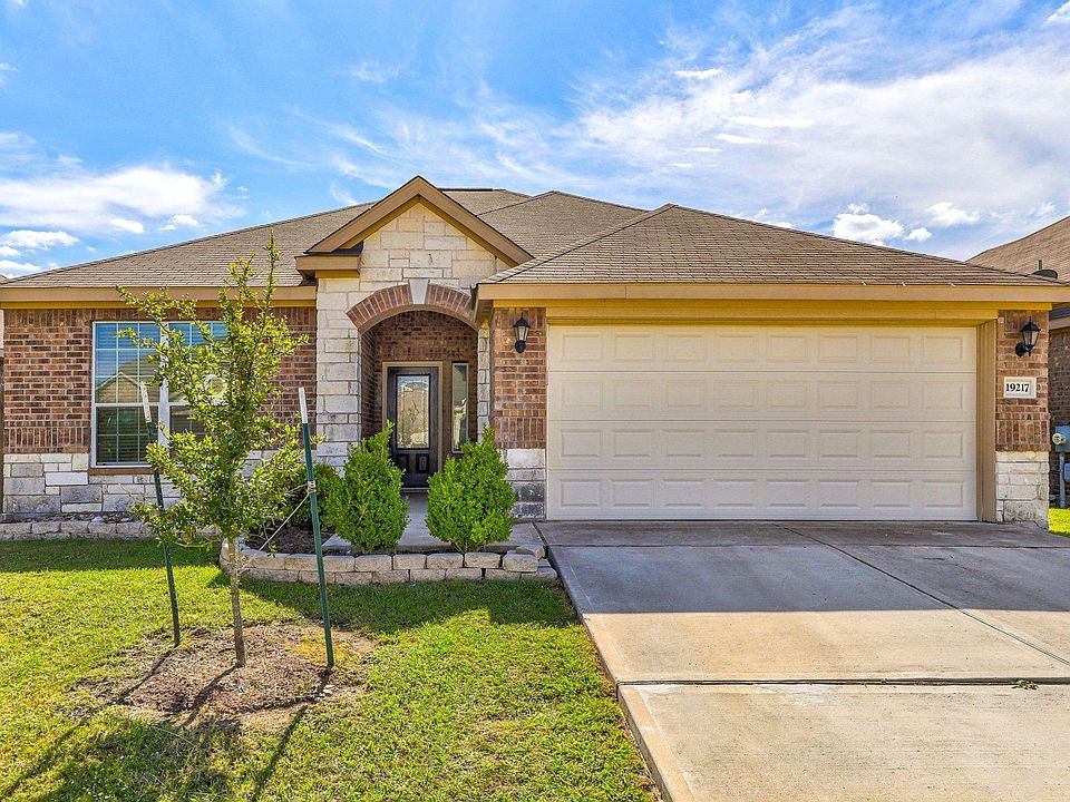1st image of 19217 Ellary Ln