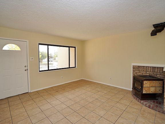 4th image of 3105 Stanford Ave