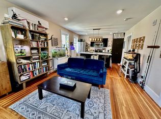 193 Vinton St #2R, Providence, RI 02909