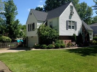 4 Willow Wood Park N, Amherst, NY 14226