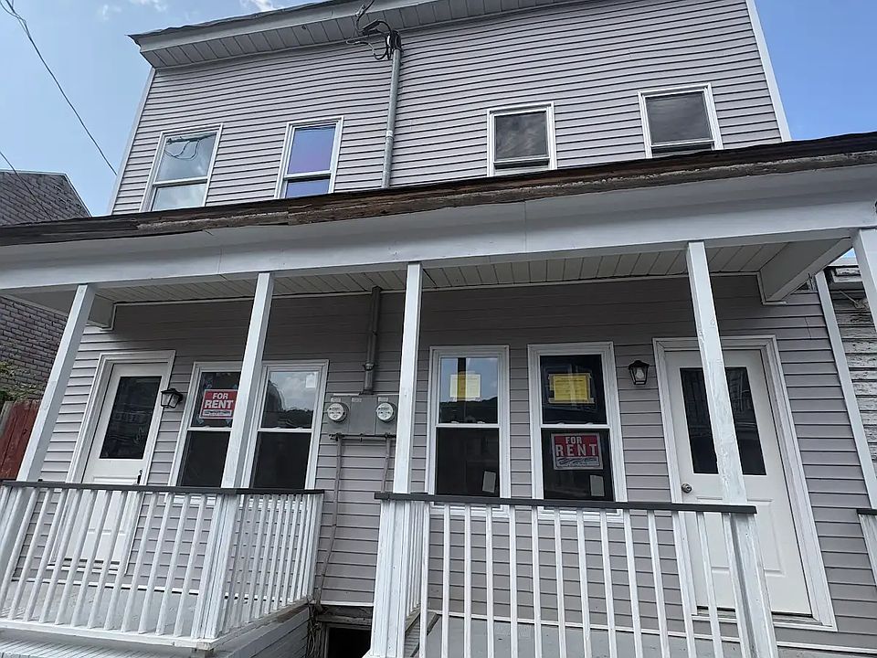 1st image of 409 W Market St