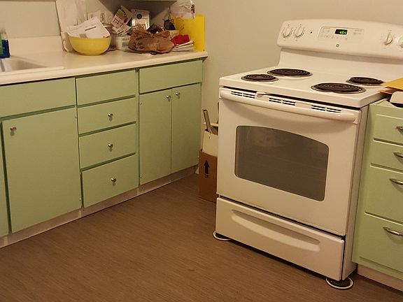 5th image of 607 W Harrison St