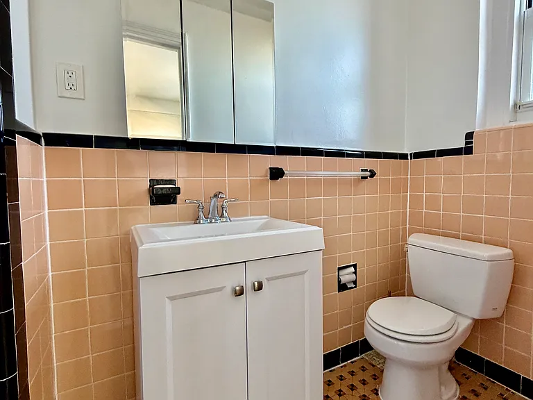 40 Shore Blvd #5H — Photo 13