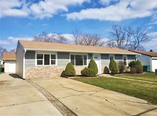 617 Lynn Ave, Romeoville, IL 60446