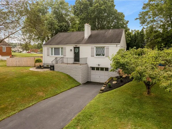 107 Phillips Dr, Mc Murray, PA 15317
